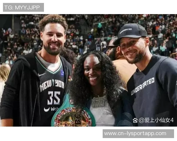 库里兄弟与克莱领衔现役仅三人三分命中率超40九季以上 库里兄弟与克莱领衔现役仅三人三分命中率超40九季以上