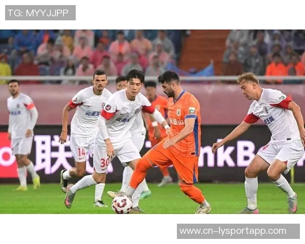 泰山队与玉昆队首发阵容揭晓瓦科彭啸谢文能领衔出战约尼查侯永永参赛 泰山队与玉昆队首发阵容揭晓瓦科彭啸谢文能领衔出战约尼查侯永永参赛