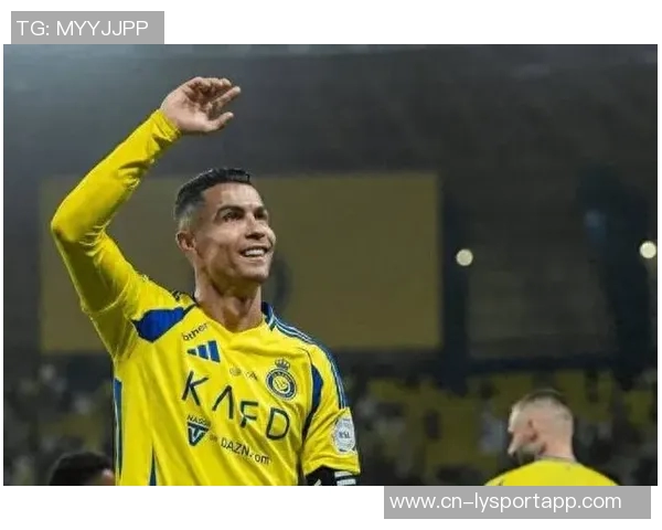 切费林盛赞C罗称其为历史最佳球员之一绝对名列前三位 切费林盛赞C罗称其为历史最佳球员之一绝对名列前三位