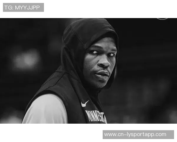 爱德华兹坦言追求总冠军不在乎最佳防守球员荣誉 爱德华兹坦言追求总冠军不在乎最佳防守球员荣誉