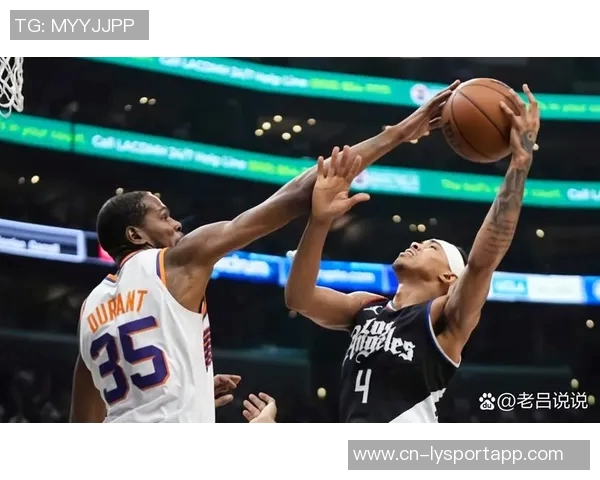 布克遭遇严密防守表现低迷18投仅4中贡献10分16助攻却有9次失误 布克遭遇严密防守表现低迷18投仅4中贡献10分16助攻却有9次失误