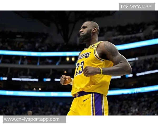 雷迪克谈詹姆斯训练策略强调今年应适度调整备战节奏 雷迪克谈詹姆斯训练策略强调今年应适度调整备战节奏